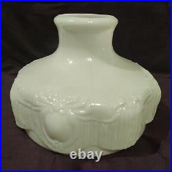 1913-1914 Antique Aladdin Model 5 Oil Lamp with 10 white glass shade