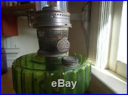 1930s ORIGINAL GREEN ALADDIN CORINTHIAN KEROSENE OIL LAMP WithITH ALADDIN CHIMNEY