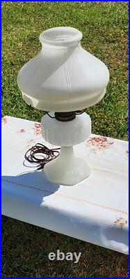 1936 Aladdin Model B Corinthian White Moonstone Table Lamp Electrified WORKS