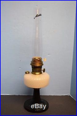 1937 ALADDIN MOONSTONE DIAMOND QUILT B-90 BLACK WHITE OIL LAMP Nu Type #B Burner