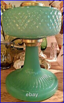 1937 Green Jade Moonstone Aladdin B-86 Diamond Quilt Kerosene Oil Lamp