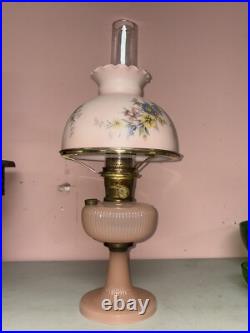 1938 ALADDIN B-87 ROSE MOONSTONE VERTIQUE KEROSENE LAMP With Aladdin Chimney