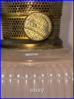 1938 ALADDIN B-87 ROSE MOONSTONE VERTIQUE KEROSENE LAMP With Aladdin Chimney