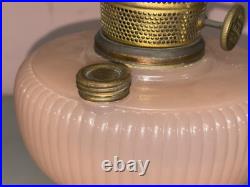 1938 ALADDIN B-87 ROSE MOONSTONE VERTIQUE KEROSENE LAMP With Aladdin Chimney