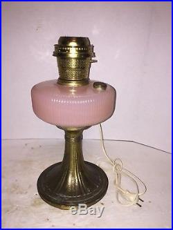 1938 Aladdin Queen Pink Kerosene Lamp withMetal Base