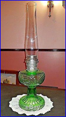 1939 Aladdin Model B-40 Green Washington Drape Kerosene Lamp Round Stem