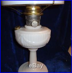 1940'S ALADDIN TALL LINCOLN DRAPE ALACITE KEROSENE LAMP