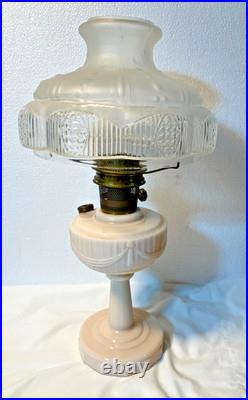 1940's Aladdin Alactite Pink #23 Burner with Shade Good Condition