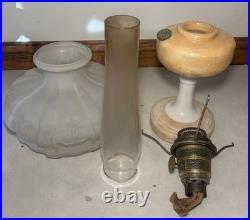ALADDIN 1948-1953 SIMPLICITY B-27 ALACITE GOLD LUSTRE OIL LAMP With SHADE MODEL B