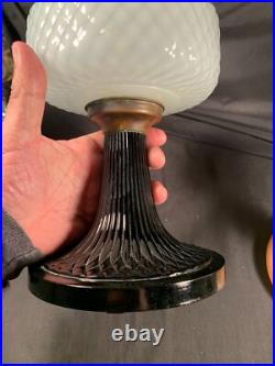 ALADDIN Black & White Quilt pattern Table Lamp Model B-90 B Burner c1937