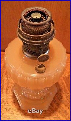 ALADDIN CATHEDRAL FLESH MOONSTONE Glass Model B Table Lamp B-112 Burner 1934