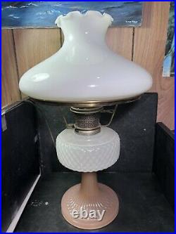 ALADDIN CORINTHIAN ART GLASS Kerosene Lamp B-126 Moonstone White on Rose 1935-36