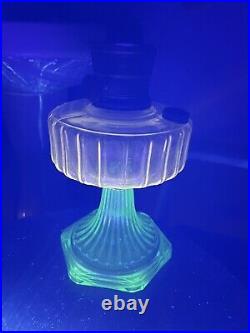 ALADDIN CORINTHIAN OIL LAMP Green Vaseline Base W Clear Oil Reservoir Uranium