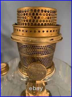 ALADDIN Clear Font Black Foot Corinthian Table Lamp Model B-104 B Burner c1935