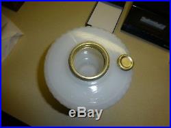 ALADDIN DIAMOND QUILT Oil LAMP WHITE MOONSTONE Art Glass Bowl with Pink Base