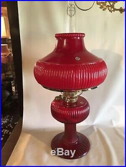 ALADDIN FENTON limited edition 1996 Ruby Red Grand Vertique Kerosene Oil Lamp