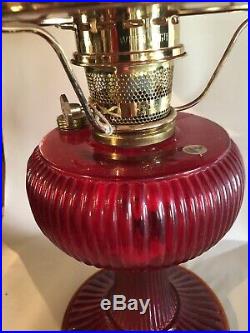 ALADDIN FENTON limited edition 1996 Ruby Red Grand Vertique Kerosene Oil Lamp