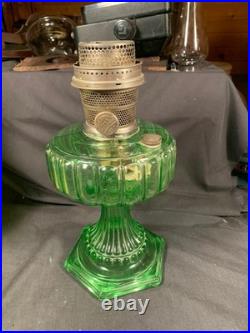 ALADDIN Green Uranium CATHEDRAL Table Lamp Model #108 B Burner c1934 Glows