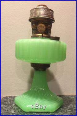 ALADDIN JADEITE GREEN LAMP CORINTHIAN Mantle Model B EXCEPTIONAL