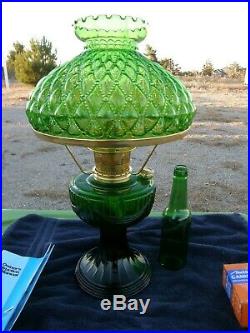 ALADDIN LAMP SHORT LINCOLN DRAPE 1998 SHAMROCK GREEN with SHADE & INSECT SCREEN