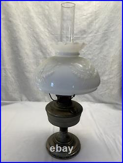 ALADDIN MANTLE LAMP CO. MODEL 12 KEROSENE LAMP- see description