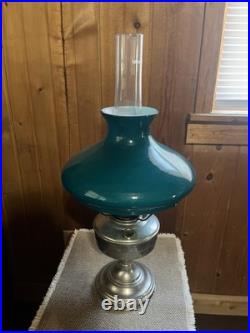 ALADDIN MANTLE LAMP CO. MODEL 12 KEROSENE LAMP- see description