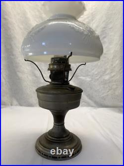 ALADDIN MANTLE LAMP CO. MODEL 12 KEROSENE LAMP- see description
