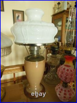 ALADDIN MODEL 12 PEACH / BROWN VENETIAN ART-CRAFT VASE OIL LAMP With ALADDIN SHADE