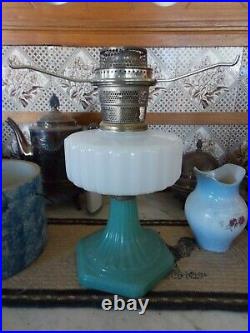 ALADDIN MODEL B Moonstone Jadeite Kerosene Oil Lamp
