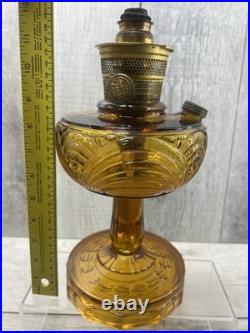 ALADDIN Nu-Type Model-B AMBER WASHINGTON DRAPE Oil Lamp Vintage