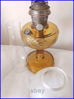 ALADDIN Nu-Type Model-B AMBER WASHINGTON DRAPE Oil Lamp Vintage withGlass Chimney