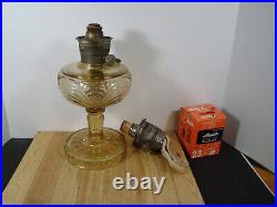 ALADDIN OIL LAMP MODEL B HONEY AMBER WASHINGTON DRAPE With Extra Aladdin Burner