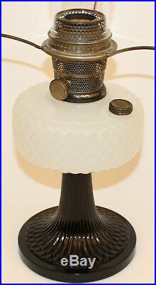 ALADDIN QUILT BLACK & MOONSTONE LAMP WithNU-TYPE B BURNER & CHIMNEY