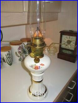 ALADDIN VICTORIA B25 POPPY CERAMIC CHINA OIL LAMP MODEL B withChimney Tripod 14