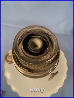 ALADDIN White Font Rose Foot Corinthian Table Lamp Model B-126 B Burner c1935