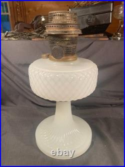 ALADDIN White Quilt Table Lamp Model B-85 B Burner c1937