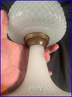 ALADDIN White Quilt Table Lamp Model B-85 B Burner c1937