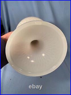 ALADDIN White Quilt pattern Table Lamp Model B-85 B Burner c1937