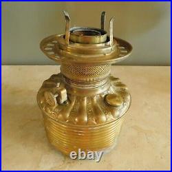 ANTIQUE 1890's GONE WITH THE WIND KEROSENE OIL LAMP / WINTER CABIN SCENE 28 H