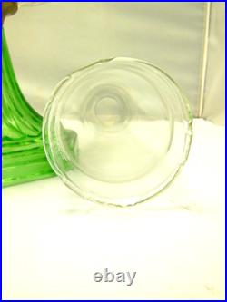 ANTIQUE ALADDIN CLEAR CORINTHIAN OVER URANIUM GREEN OIL LAMP With B BURNER & CHIMN