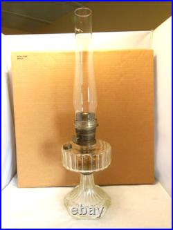 ANTIQUE ALADDIN CLEAR CRYSTAL CORINTHIAN OIL LAMP with CHIMNEY & MODEL B BURNER