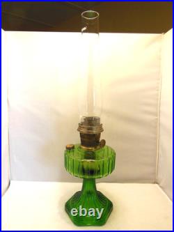 ANTIQUE ALADDIN GREEN BETA CRYSTAL CORINTHIAN OIL LAMP with CHIMNEY & B BURNER