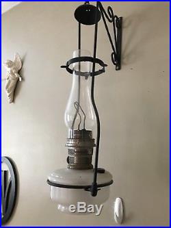 ANTIQUE ALADDIN KEROSENE OIL LAMP HANGING frame