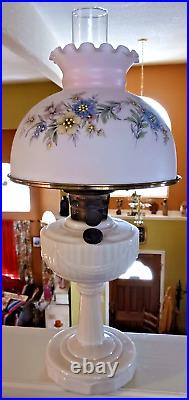 ANTIQUE B ALADDIN PINK LINCOLN DRAPE KEROSENE LAMP WithPRETTY SATIN FLORAL SHADE