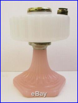 Aladdin 1935/36 Moonstone Corinthian Oil Lamp White Font, Pink/rose Base (94d)