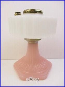 Aladdin 1935/36 Moonstone Corinthian Oil Lamp White Font, Pink/rose Base (94d)