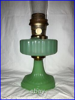 Aladdin 1935 Apple Green Moonstone Corinthian Model B-111 Kerosene Lamp