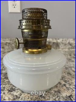 Aladdin 1936-37 Model B White Moonstone Hanging Oil Lamp Font No Dimple Feet