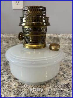 Aladdin 1936-37 Model B White Moonstone Hanging Oil Lamp Font No Dimple Feet