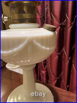 Aladdin 1940 Ivory Alacite Tall Lincoln Drape Model B-75Kerosene Lamp Oil Lamp